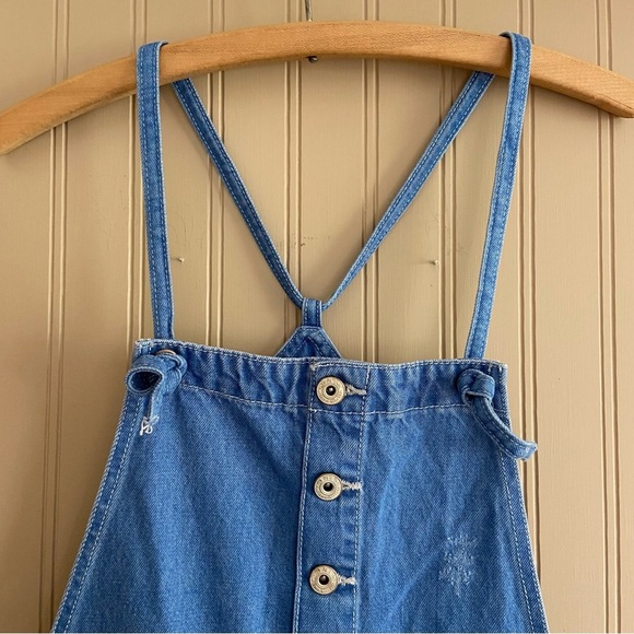 ONLY Distressed Denim Overall Shorts Women’s Size 6 or Medium - Picture 3 of 9